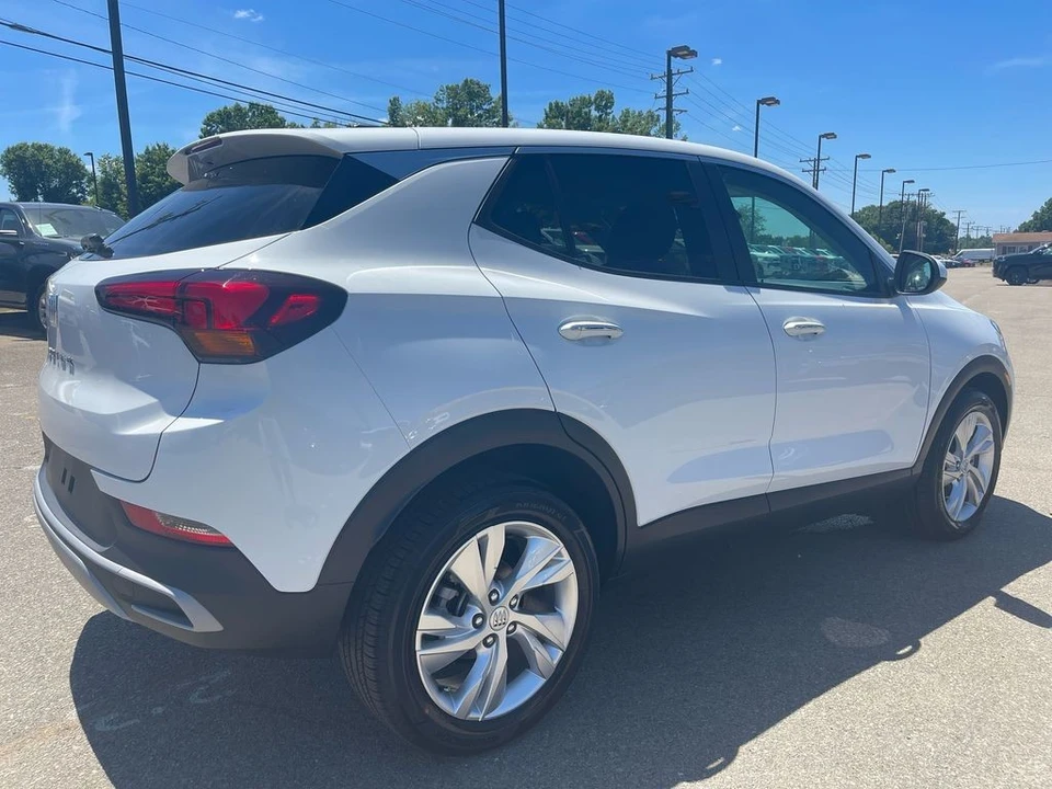 2024 Buick Encore GX - Image 5 of 12