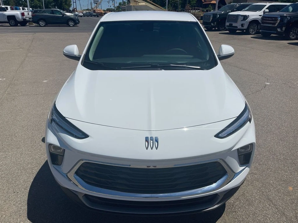 2024 Buick Encore GX - Image 8 of 21