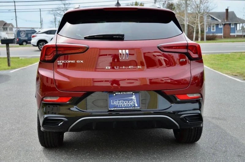 2024 Buick Encore GX - Image 10 of 12
