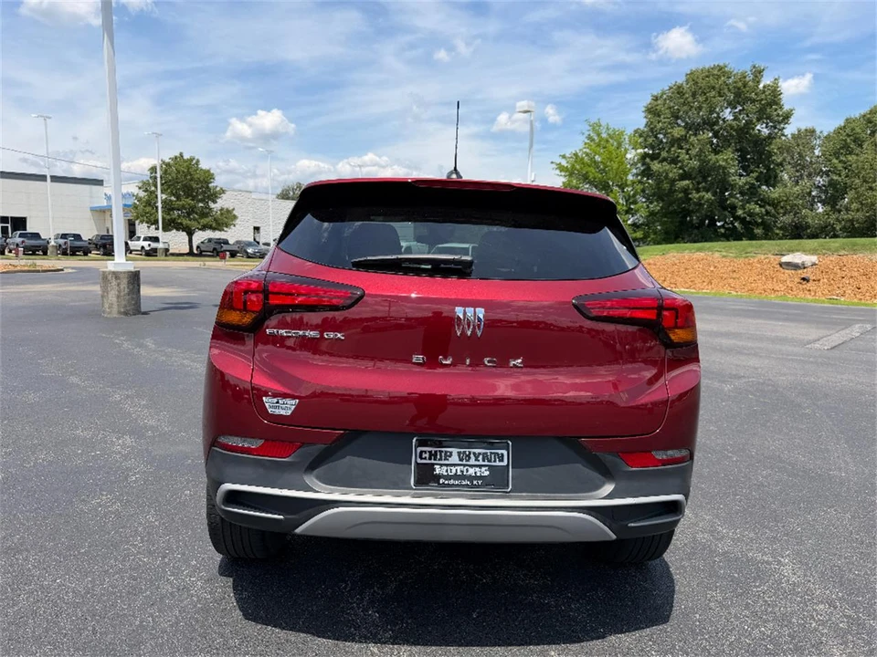 2024 Buick Encore - Image 6 of 31