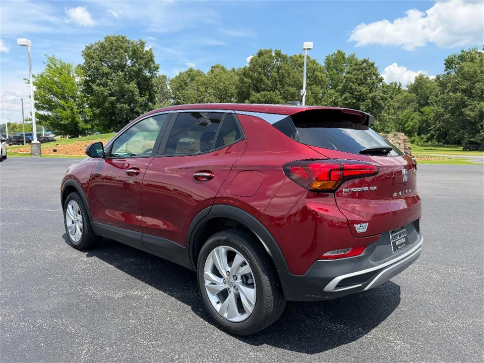 2024 Buick Encore - Image 5 of 31