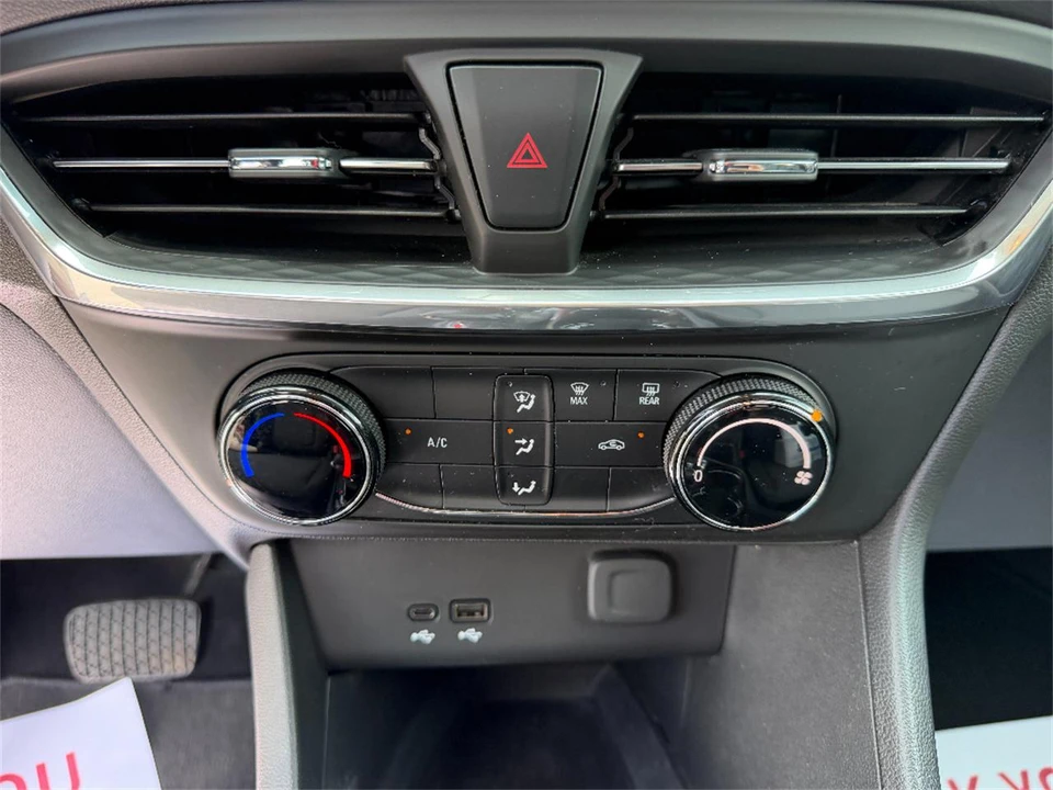 2024 Buick Encore - Image 21 of 31