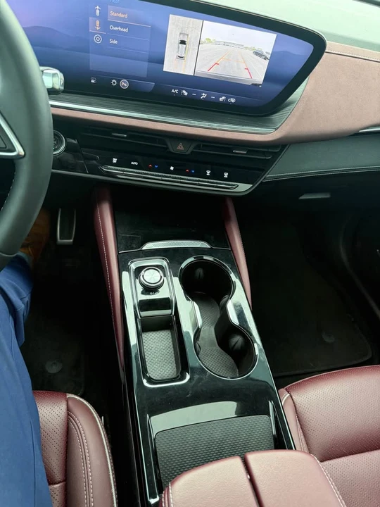 2024 Buick Envision - Image 14 of 16