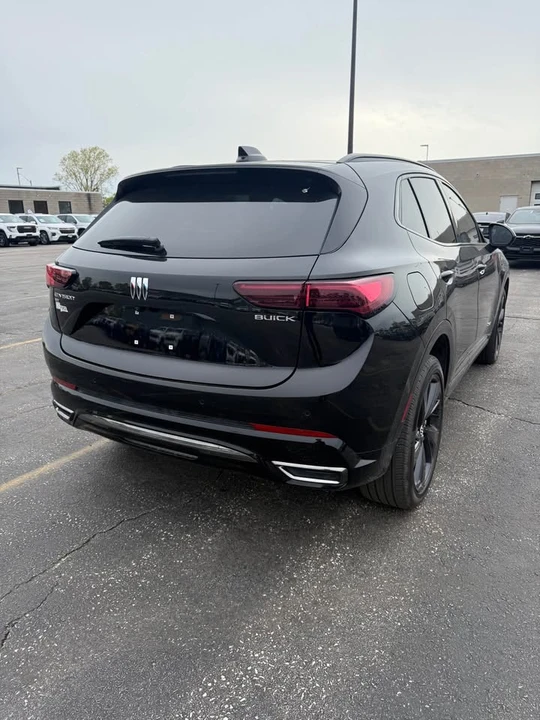 2024 Buick Envision - Image 4 of 16