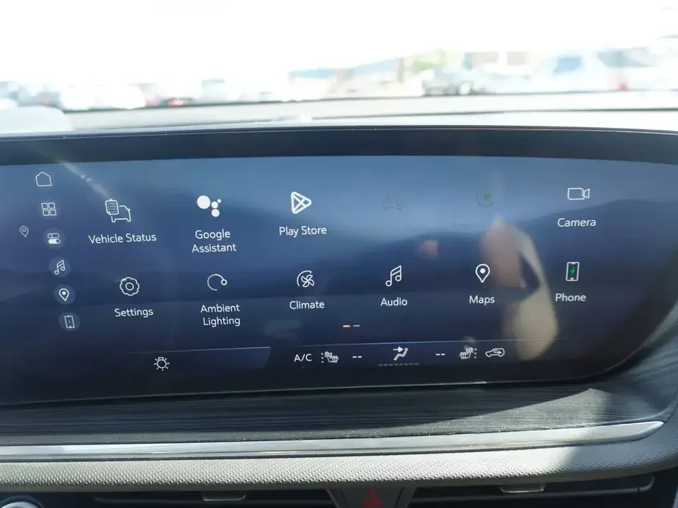 2024 Buick Envision - Image 6 of 13