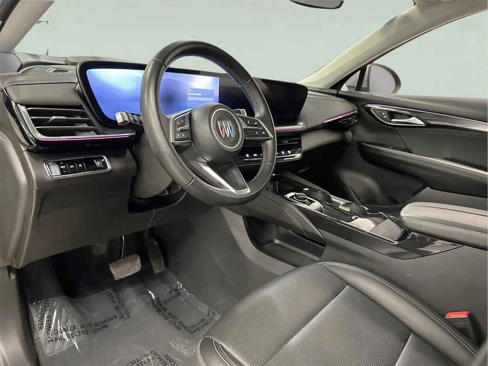 2024 Buick Envision - Image 8 of 17