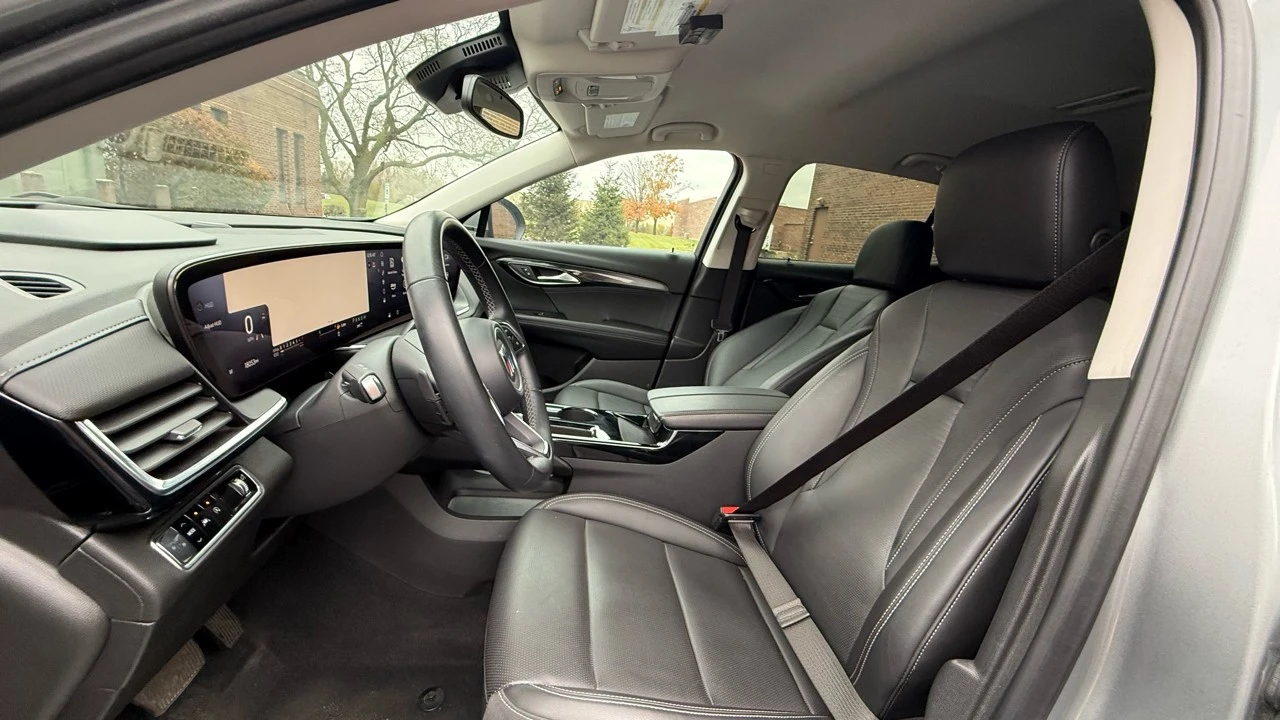 2024 Buick Envision - Image 10 of 21