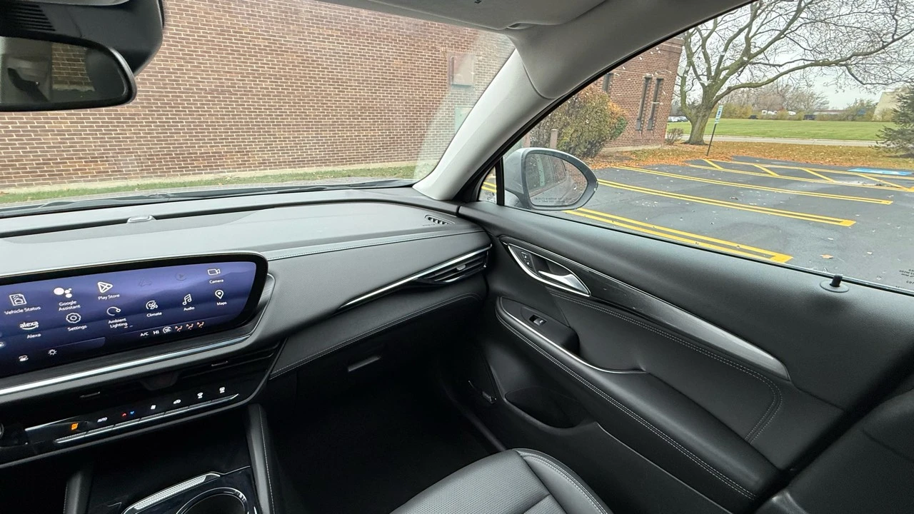 2024 Buick Envision - Image 19 of 21