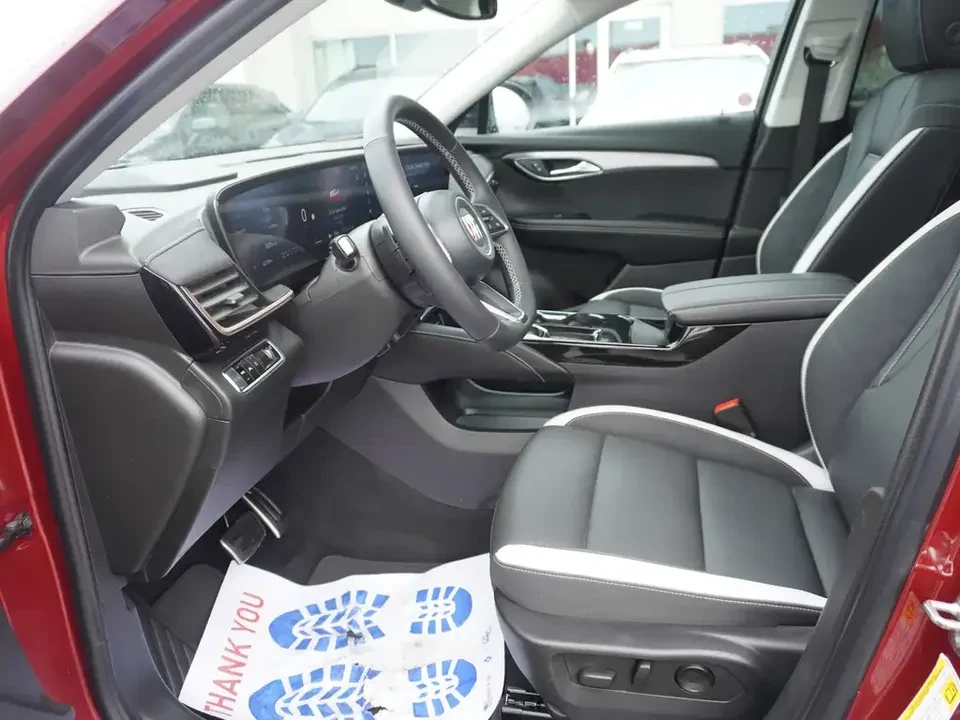 2024 Buick Envision - Image 8 of 13