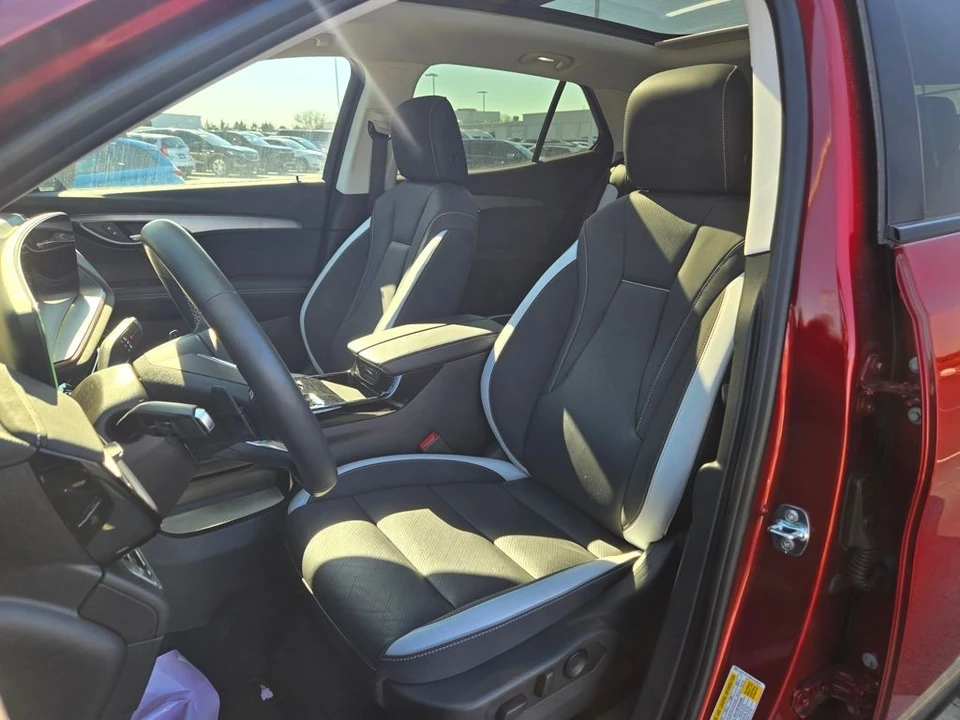 2024 Buick Envision - Image 11 of 12
