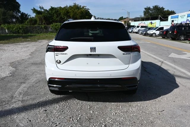 2024 Buick Envision - Image 4 of 18