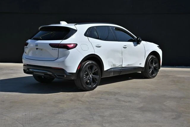 2024 Buick Envision - Image 3 of 21