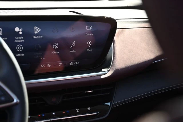 2024 Buick Envision - Image 8 of 21