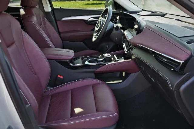 2024 Buick Envision - Image 13 of 18