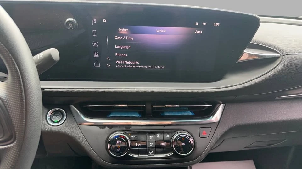 2024 Buick Envision - Image 11 of 18