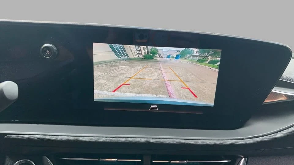2024 Buick Envision - Image 12 of 18