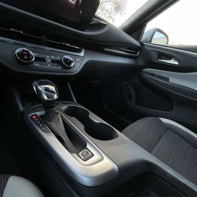 2024 Buick Envision - Image 18 of 20
