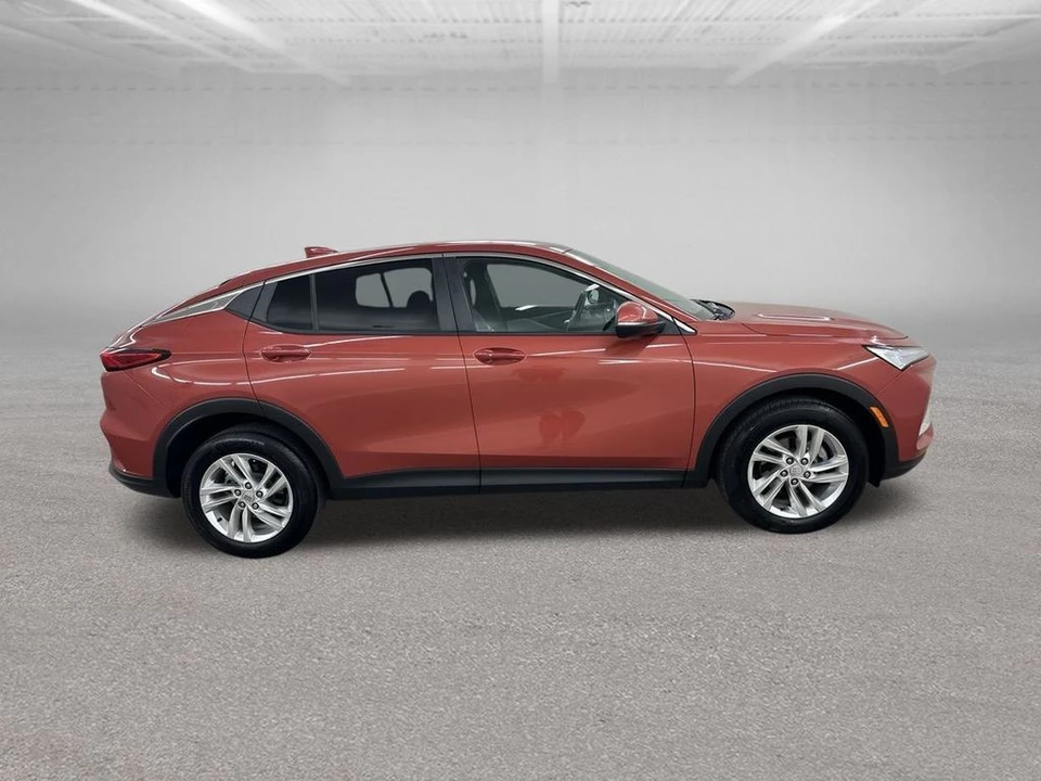 2024 Buick Envision - Image 15 of 31