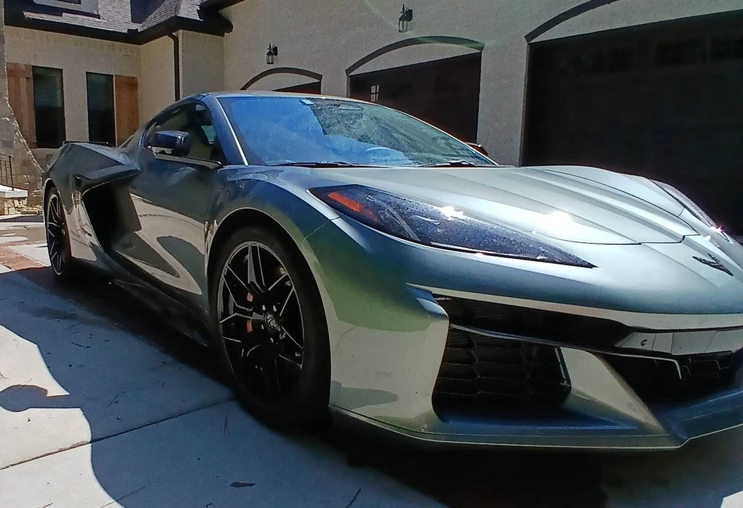 2024 Chevrolet Corvette C8 Z06 - Image 2 of 12