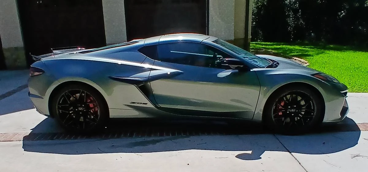 2024 Chevrolet Corvette C8 Z06 - Image 8 of 12