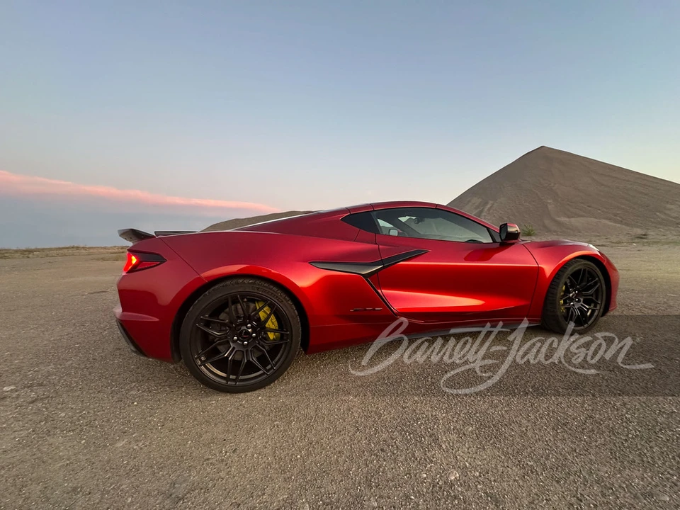 2024 Chevrolet Corvette C8 Z06 - Image 2 of 17