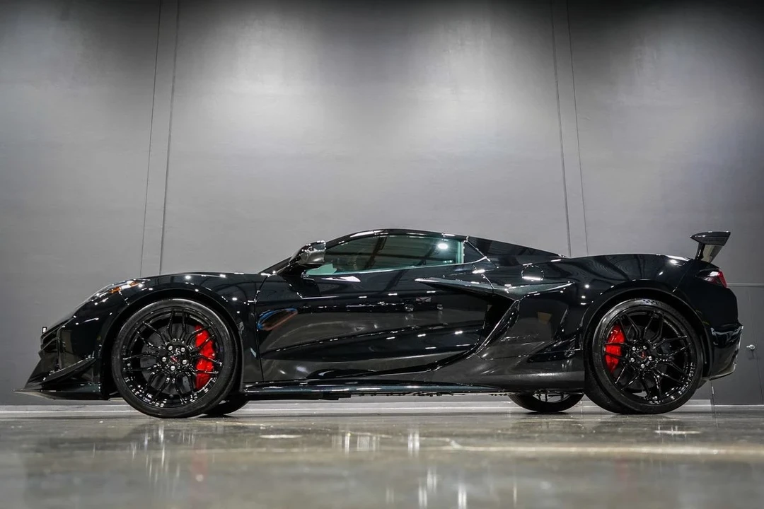 2024 Chevrolet Corvette C8 Z06 - Image 19 of 21