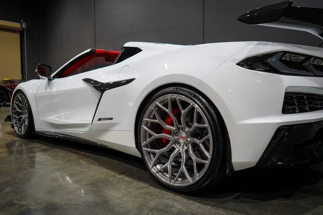2024 Chevrolet Corvette C8 Z06 - Image 14 of 21
