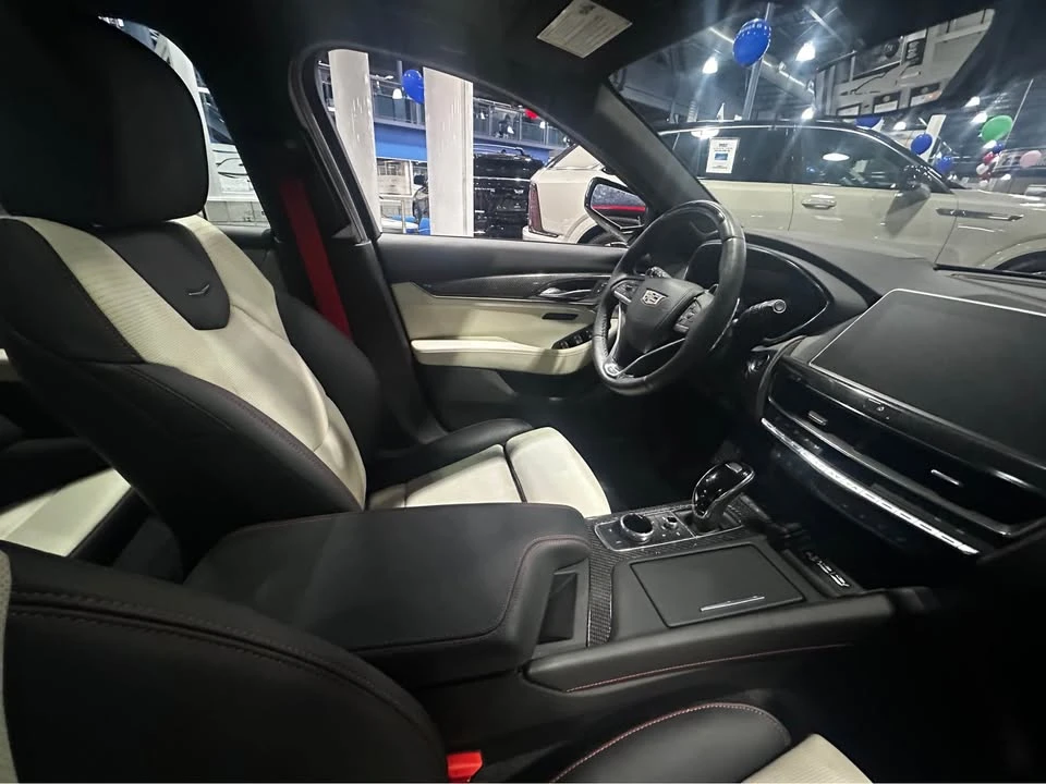 2024 Cadillac CT5-V - Image 9 of 9