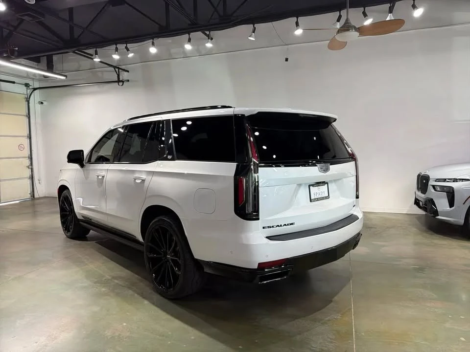 2024 Cadillac Escalade 5th Gen - Image 4 of 10