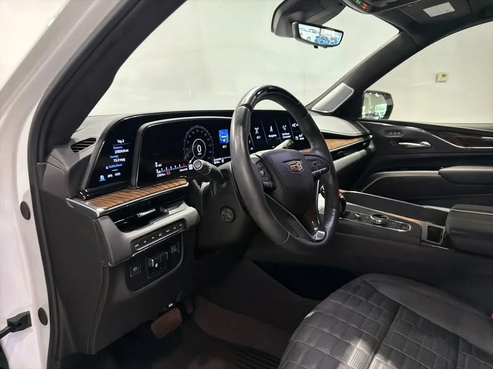 2024 Cadillac Escalade 5th Gen - Image 7 of 10