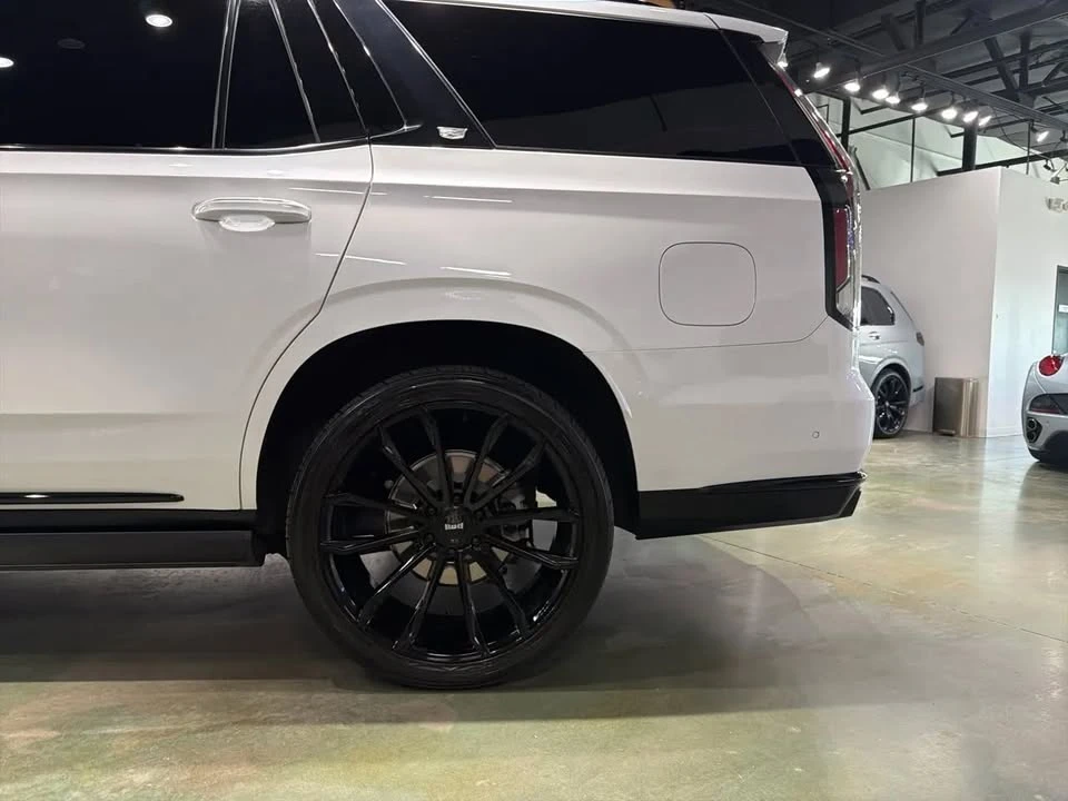 2024 Cadillac Escalade 5th Gen - Image 3 of 10