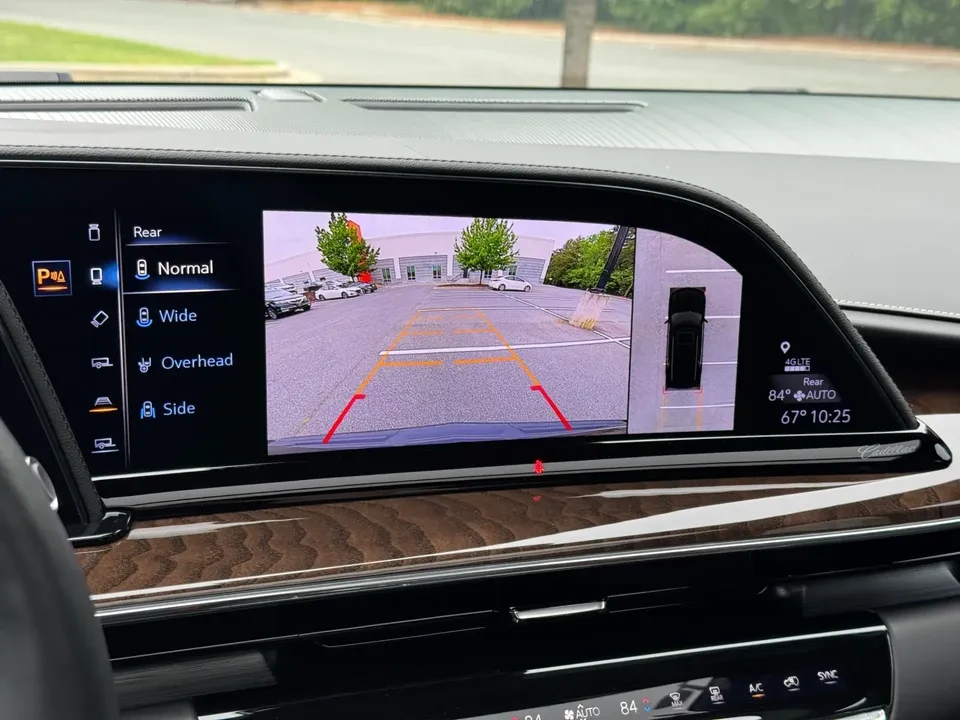 2024 Cadillac Escalade 5th Gen - Image 6 of 11