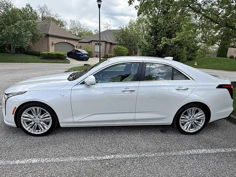 2024 Cadillac CT4