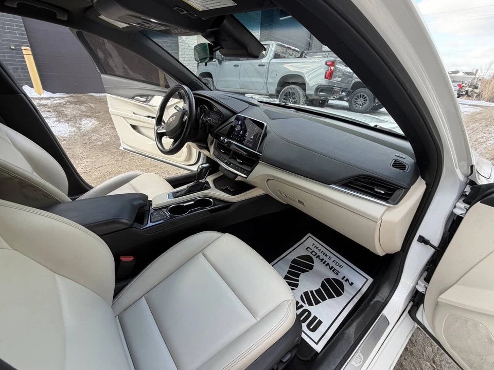 2024 Cadillac CT4 - Image 17 of 21