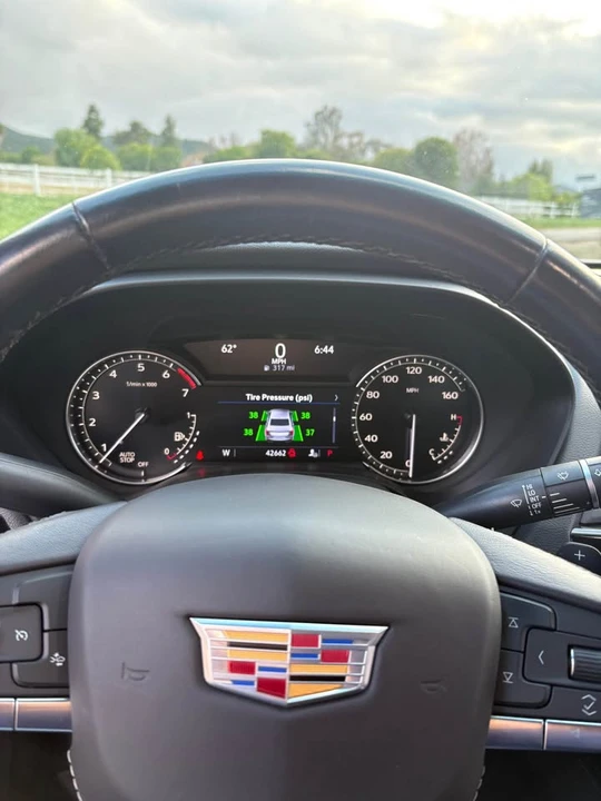 2024 Cadillac CT4 - Image 4 of 8