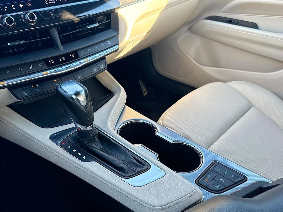 2024 Cadillac CT4 - Image 15 of 21
