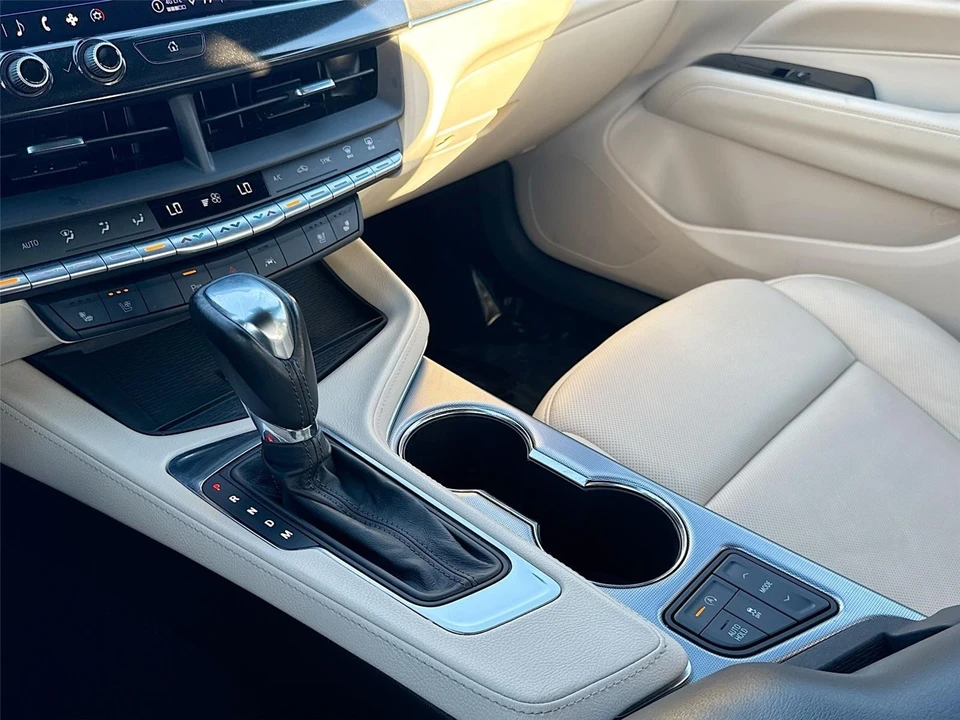 2024 Cadillac CT4 - Image 15 of 21