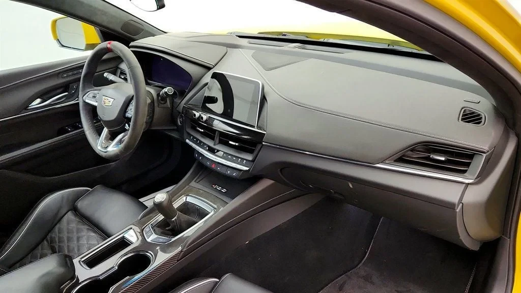 2024 Cadillac CT4-V Blackwing - Image 26 of 28