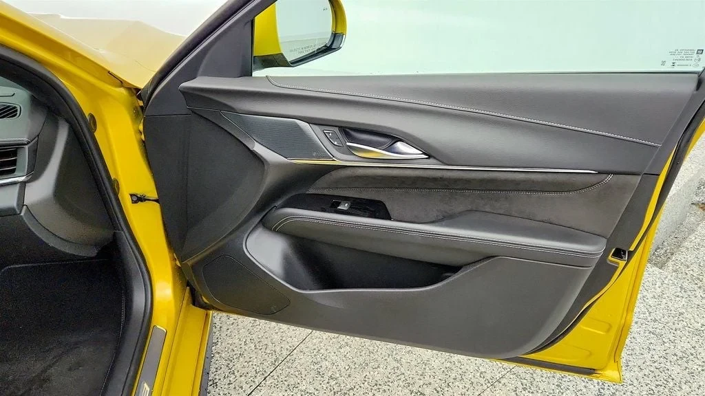 2024 Cadillac CT4-V Blackwing - Image 27 of 28