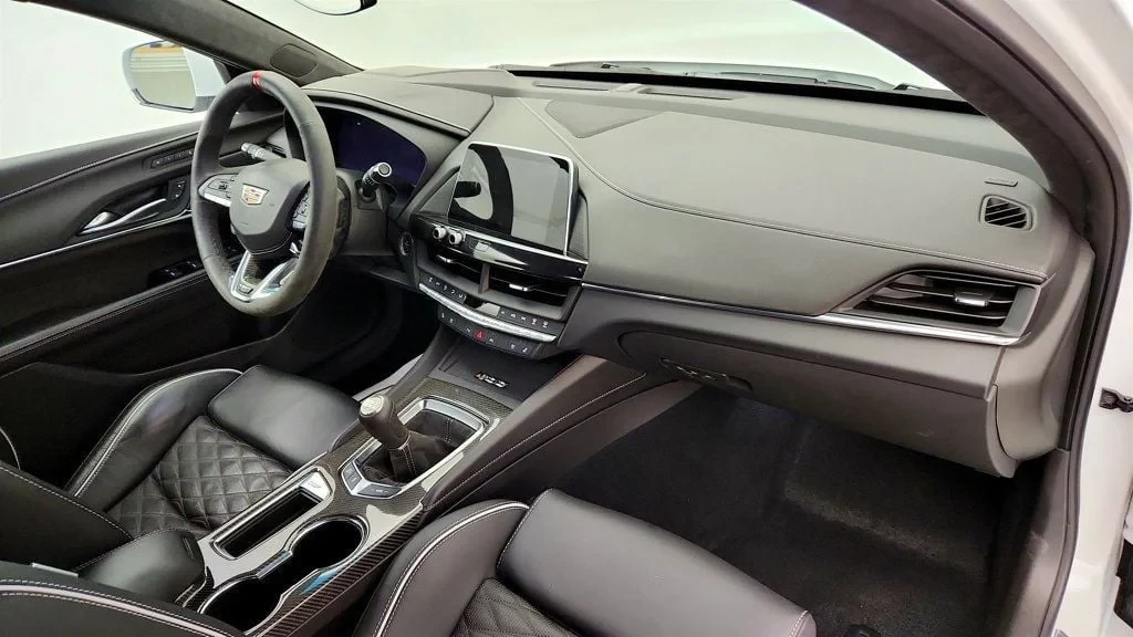 2024 Cadillac CT4-V Blackwing - Image 26 of 28