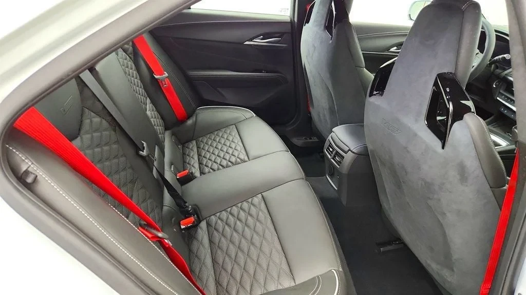 2024 Cadillac CT4-V Blackwing - Image 24 of 28