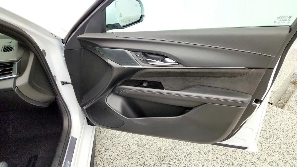 2024 Cadillac CT4-V Blackwing - Image 27 of 28