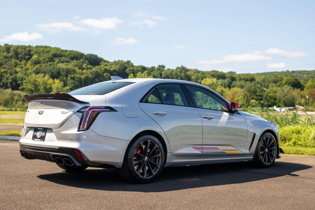 2024 Cadillac CT4-V Blackwing - Image 10 of 31