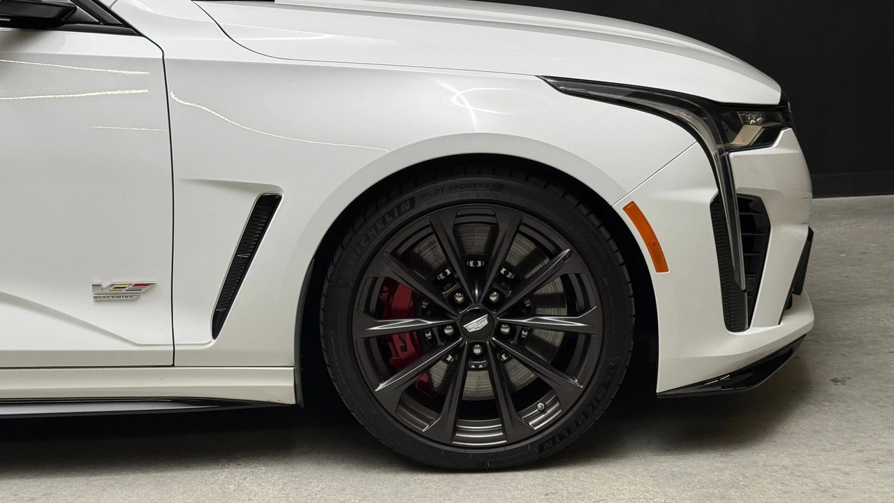 2024 Cadillac CT4-V Blackwing - Image 13 of 23