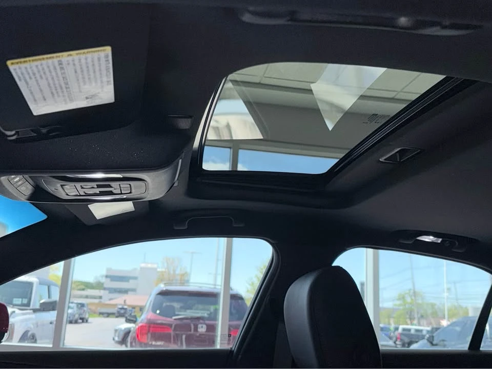 2024 Cadillac CT4-V - Image 12 of 17