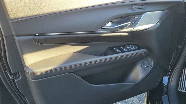 2024 Cadillac CT4-V - Image 15 of 20