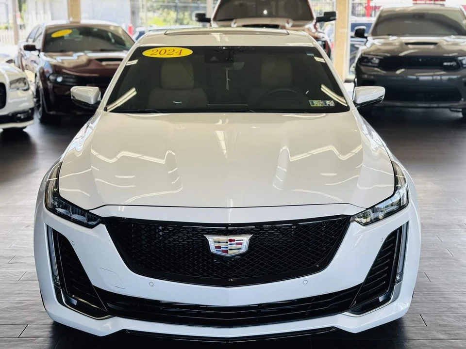 2024 Cadillac CT5 - Image 18 of 31