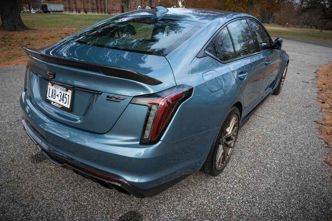 2024 Cadillac CT5-V Blackwing - Image 15 of 31