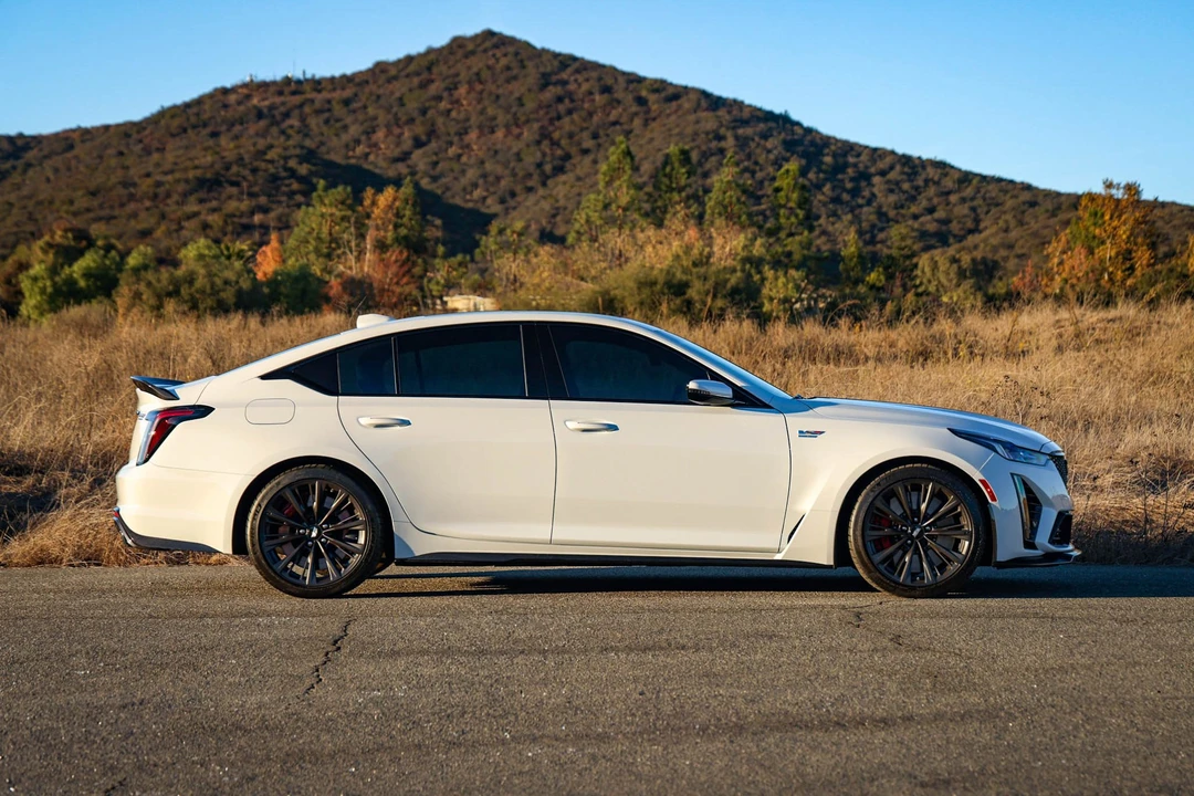 2024 Cadillac CT5-V Blackwing - Image 10 of 31