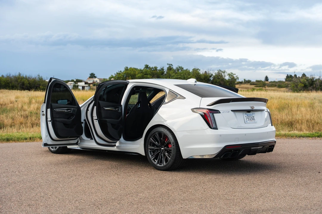 2024 Cadillac CT5-V Blackwing - Image 22 of 31